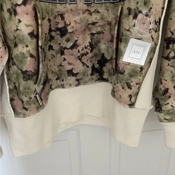 Advisory Board Crystals Hoodie - Picture 4 of 9